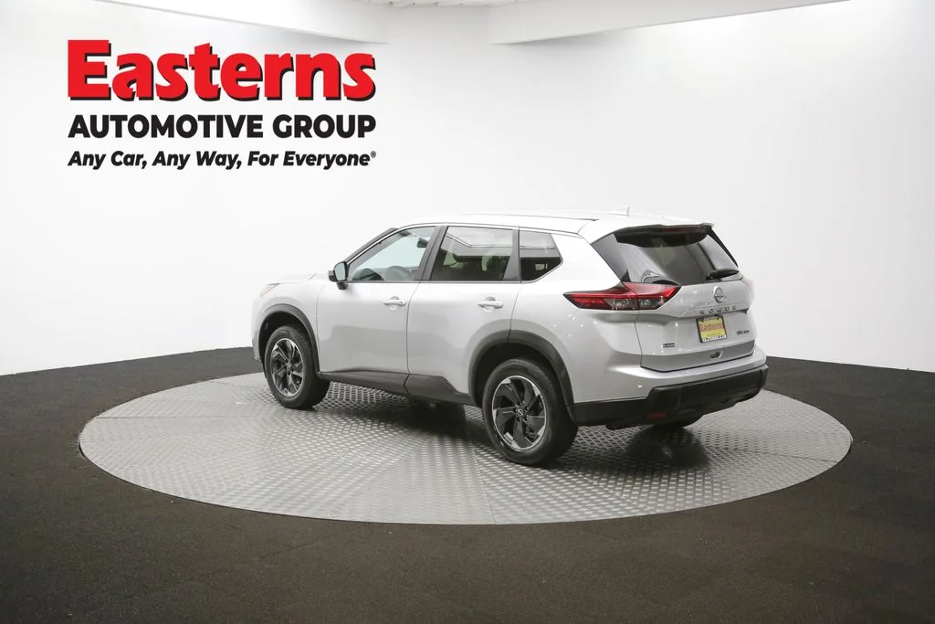 Used 2024 Silver Nissan SV image 63