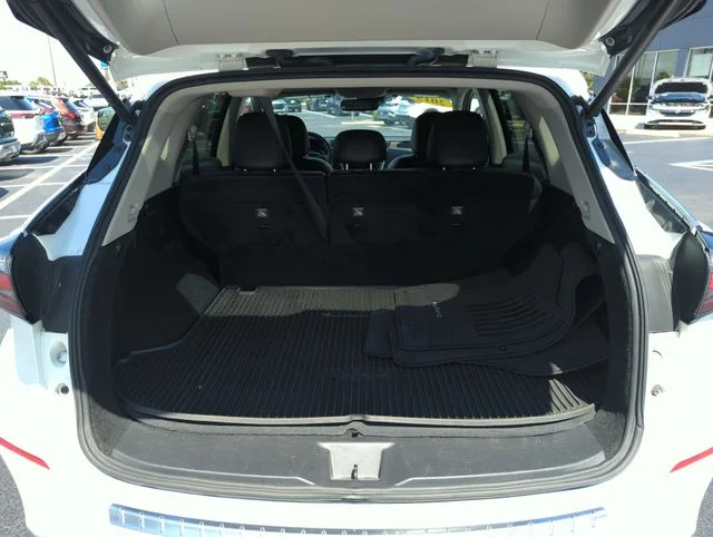 Used 2019 White Nissan Platinum image 19