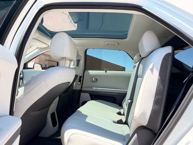 Used 2024 White Hyundai Limited image 23