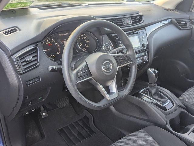 Used 2017 Nissan Rogue Sport SV with VIN JN1BJ1CR0HW111150 for sale in Monroe, MI