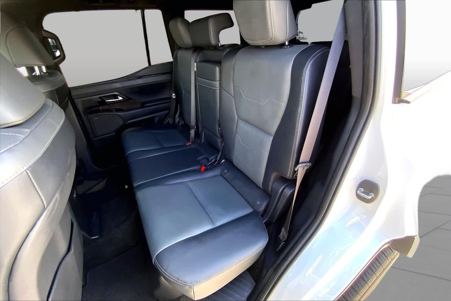 2024 Lexus GX Luxury - Photo 21