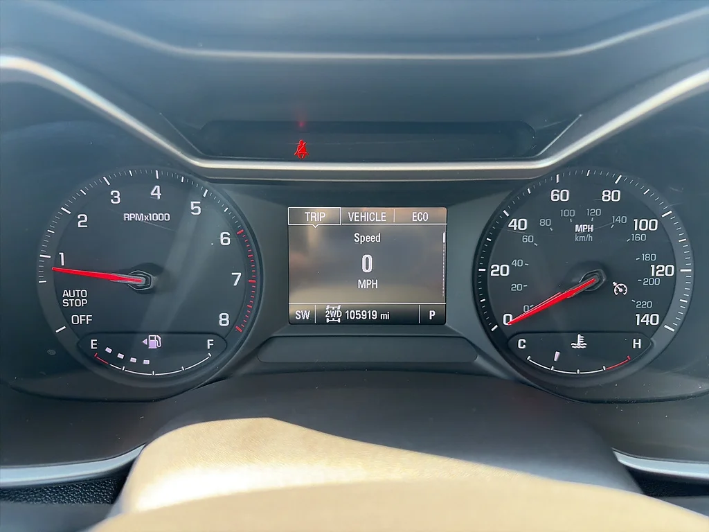 Used 2021 Summit White Chevrolet LS image 14