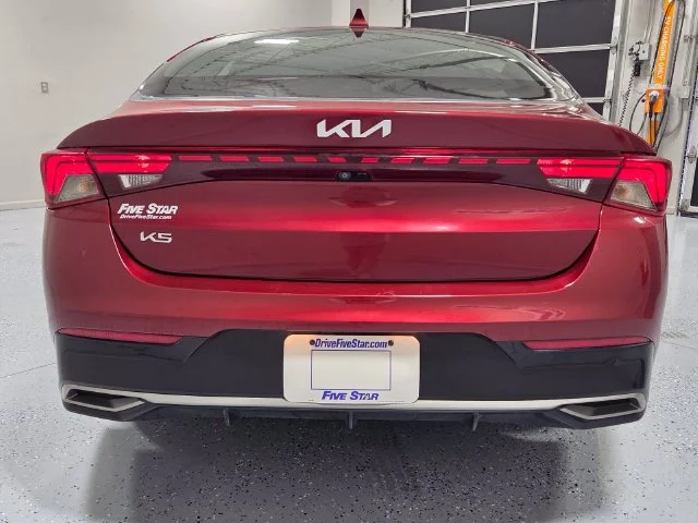Used 2023 Red Kia LXS image 10