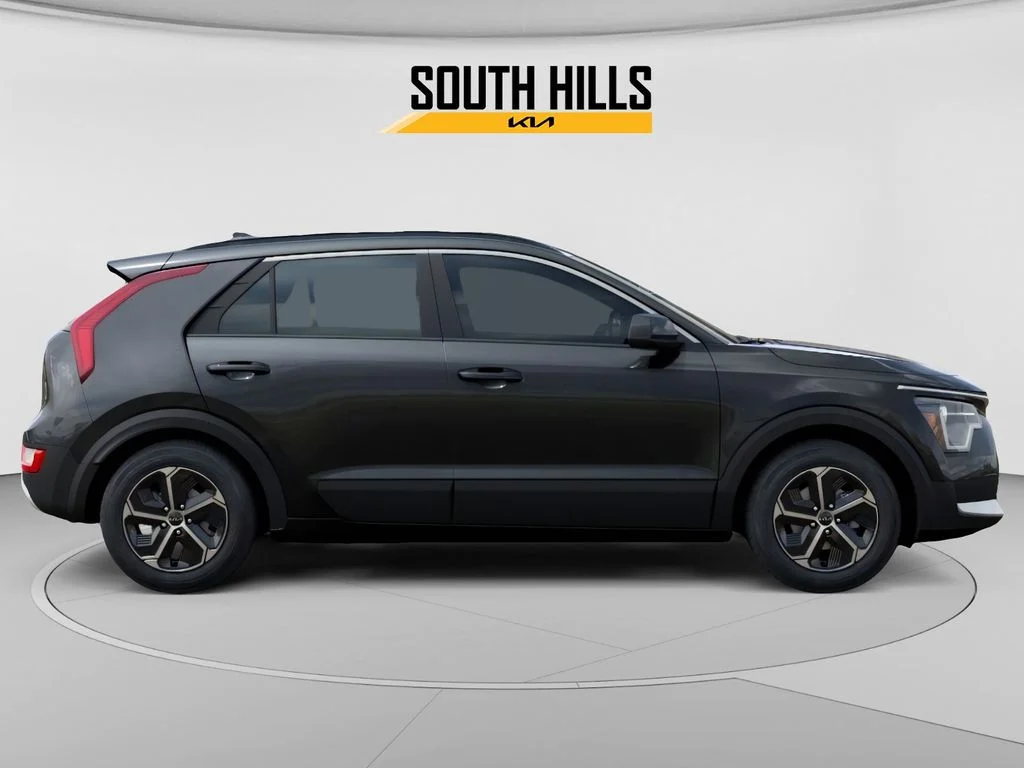 New 2026 Gray Kia LX image 7