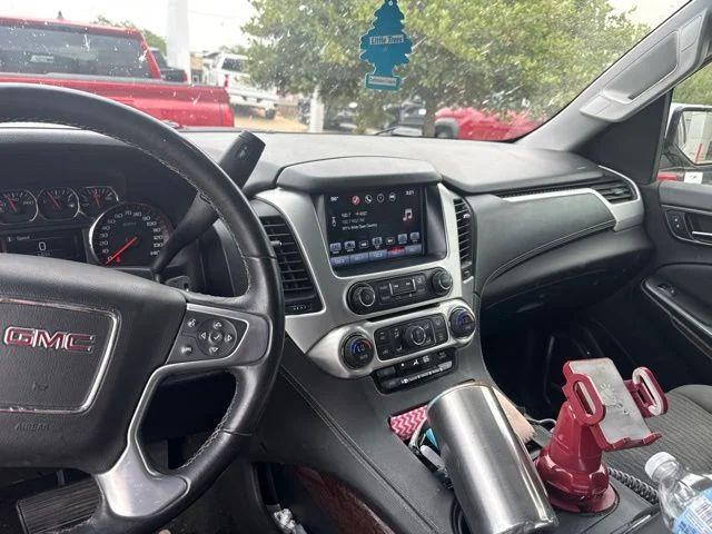Used 2016 Silver GMC SLE image 6
