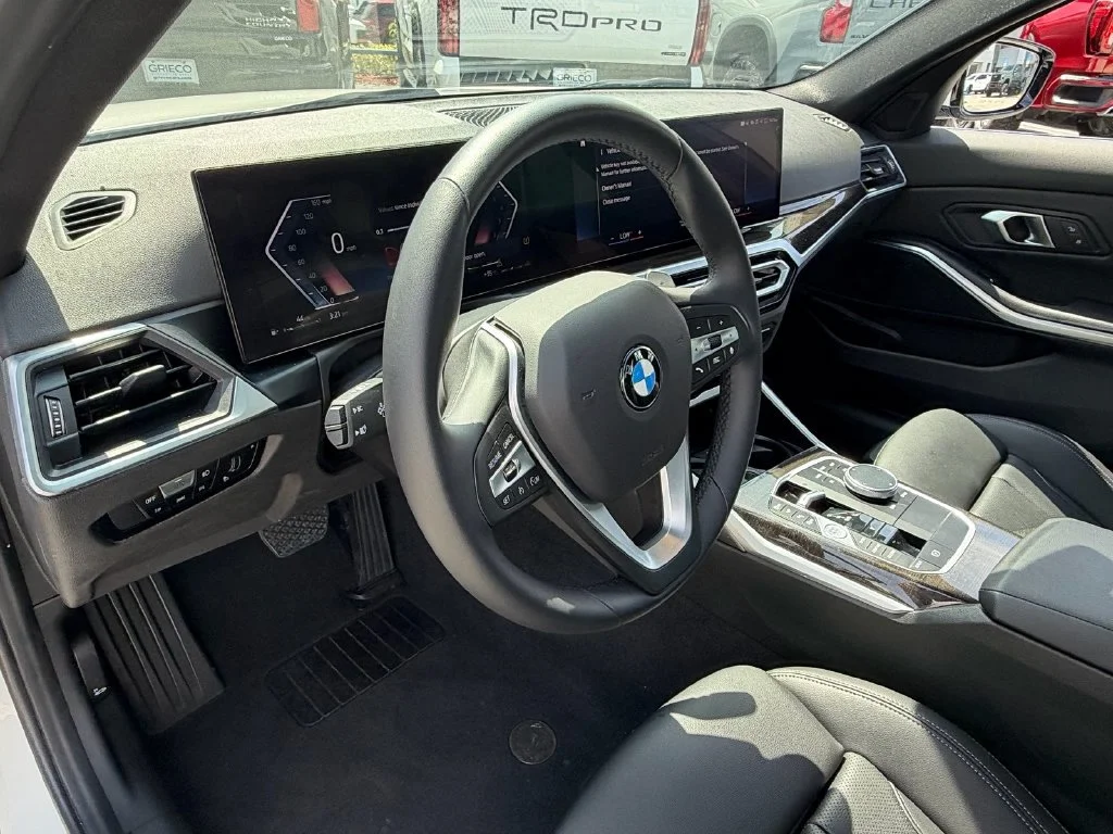 Used 2024 White BMW 330i image 10