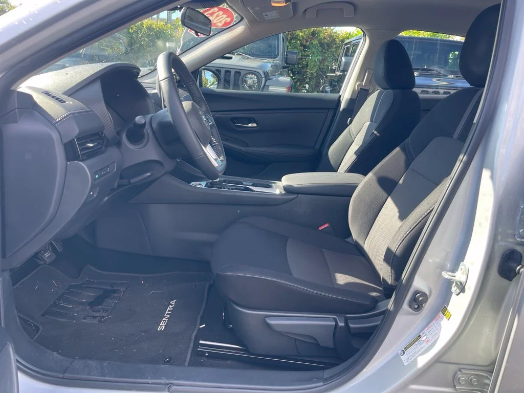 Certified Used 2023 Silver Nissan SV image 5