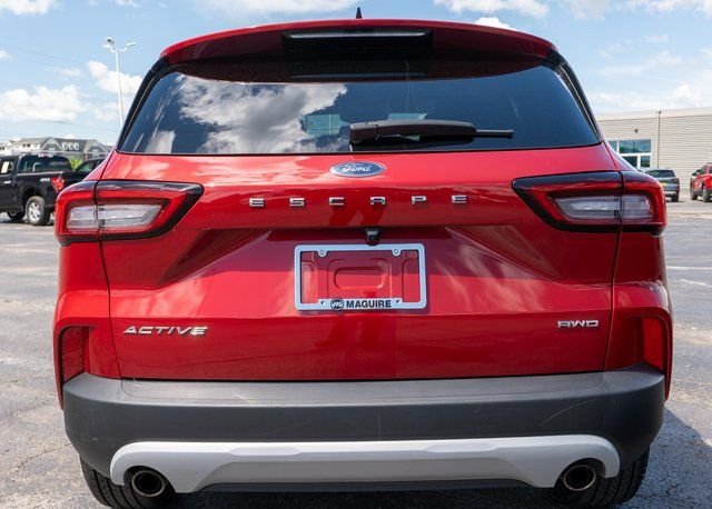 Used 2023 Red Ford Active image 7