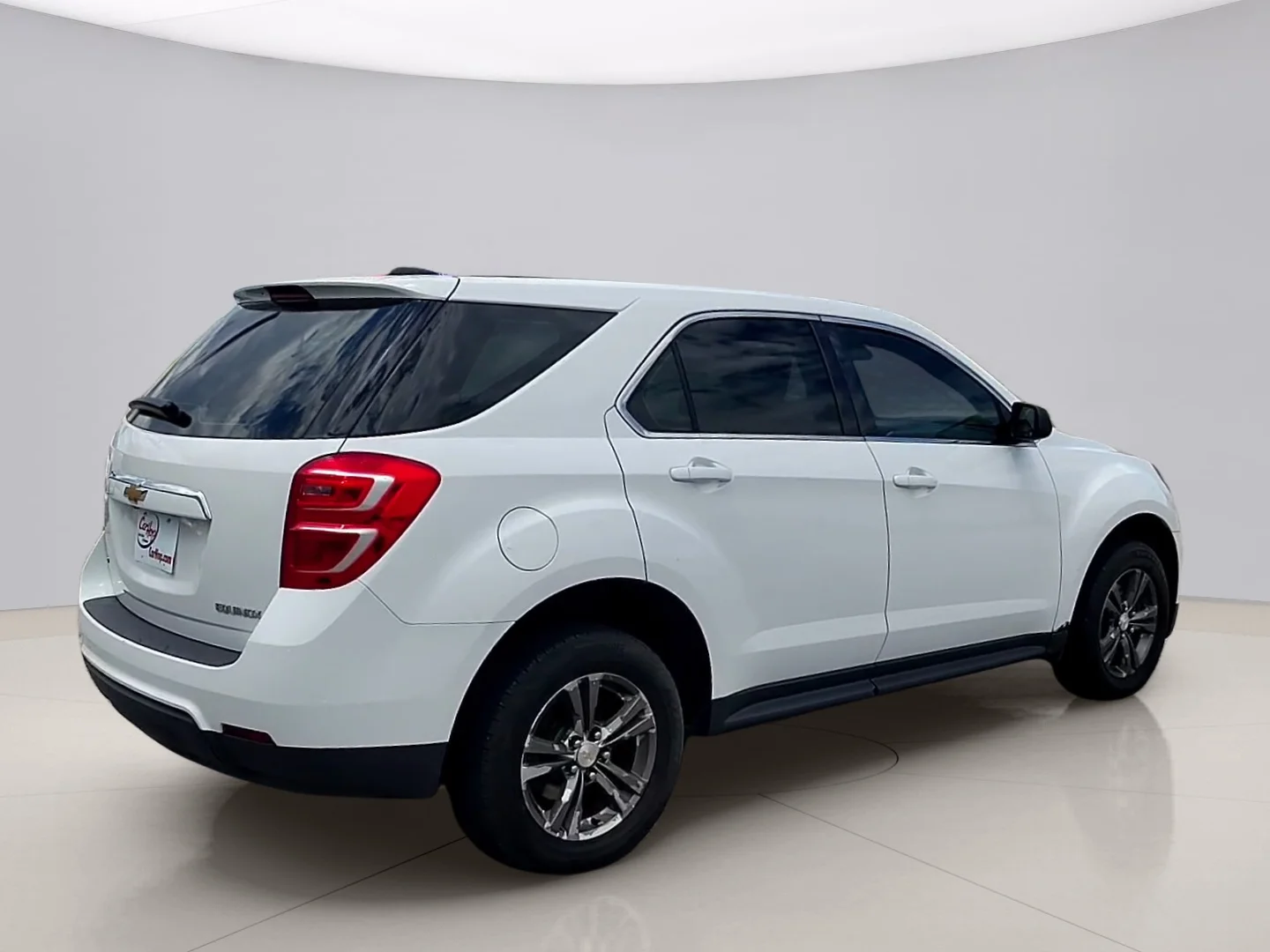 Used 2016 White Chevrolet LS AWD image 5