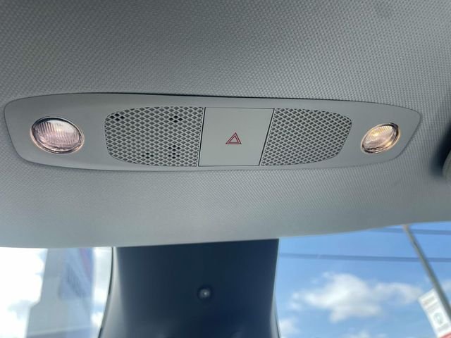 2023 Tesla Model Y Long Range - Photo 27