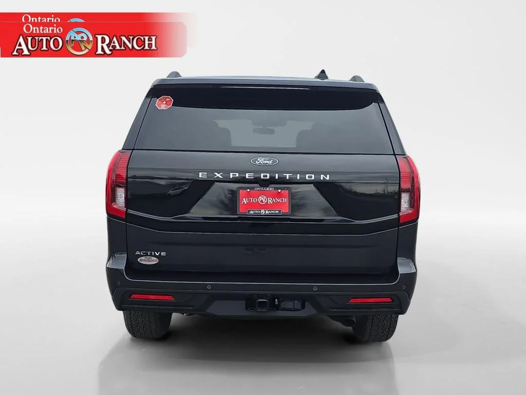 New 2026 Dark Matter Gray Metallic Ford Active image 4