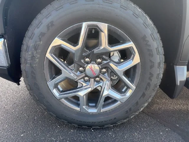 New 2026 Onyx Black GMC SLT image 31