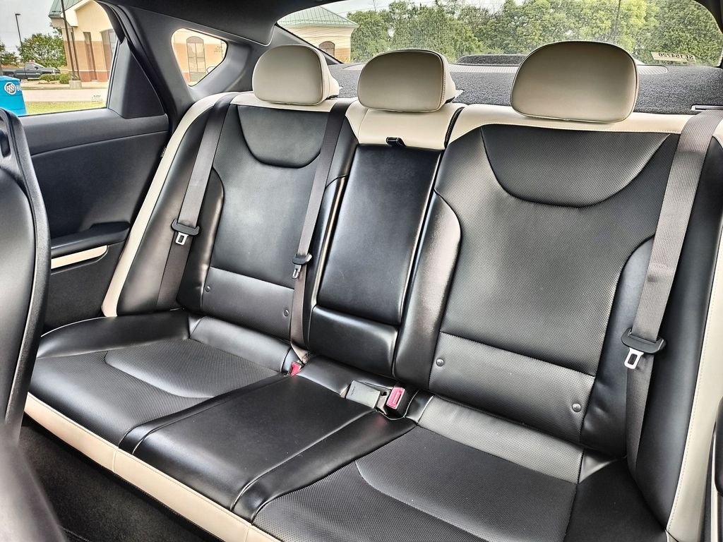 Used 2025 Black Kia GT-Line image 23