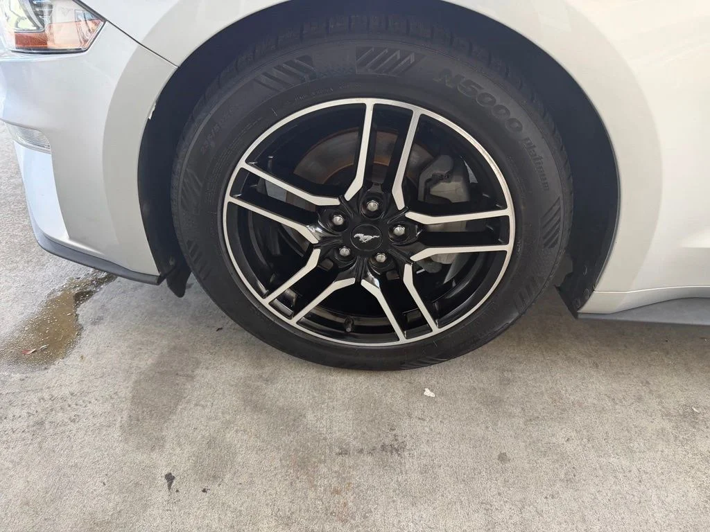 Used 2018 Silver Ford EcoBoost Premium image 11