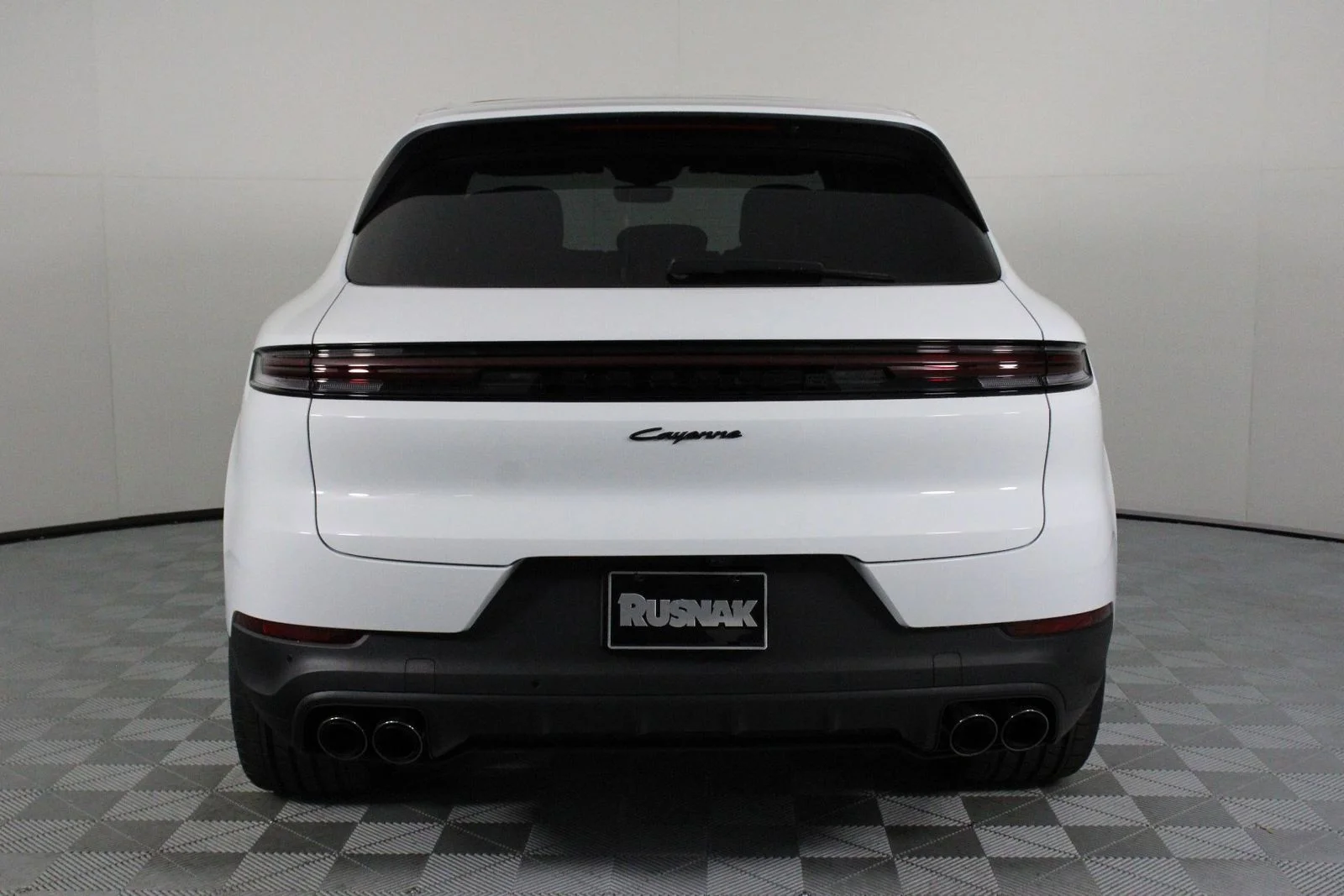 2026 Porsche Cayenne E-Hybrid - Photo 6