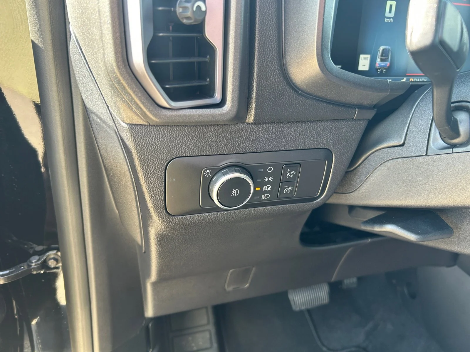New 2026 Shadow Black Ford Outer Banks image 15