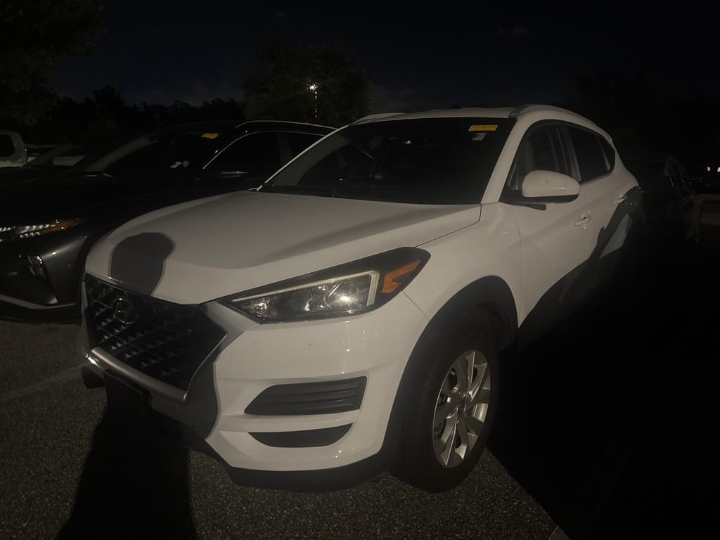 Used 2019 White Hyundai Value image 1