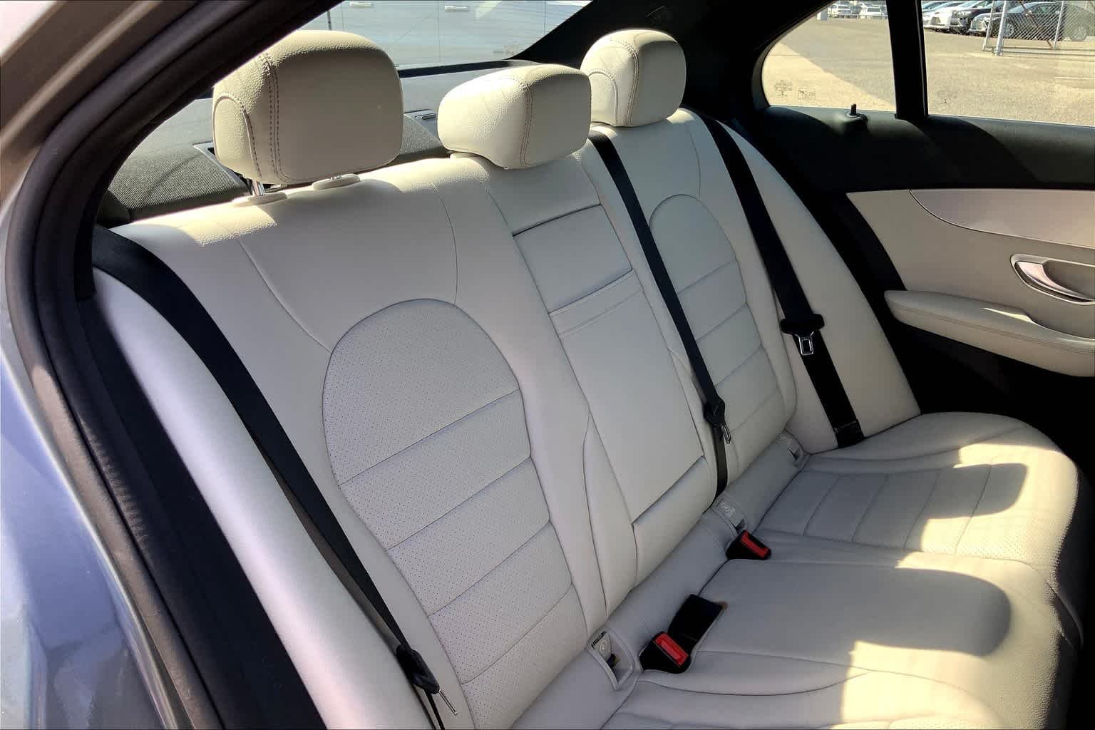 Used 2018 Selenite Grey Metallic Mercedes-Benz C 300 image 17
