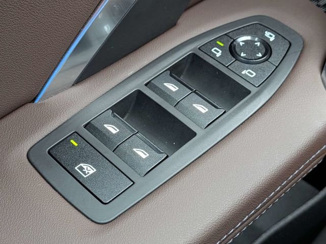 Used 2023 Blue BMW xDrive28i image 25