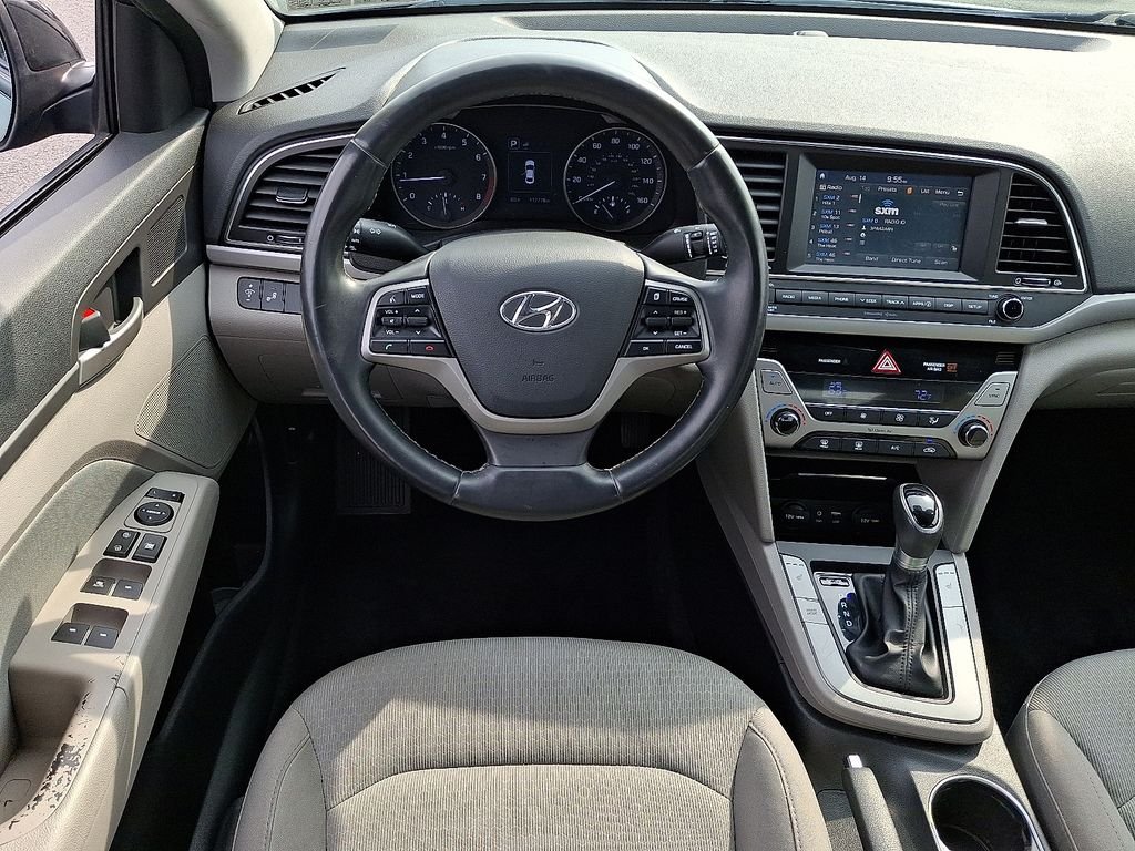 Used 2017 Black Hyundai SE image 13