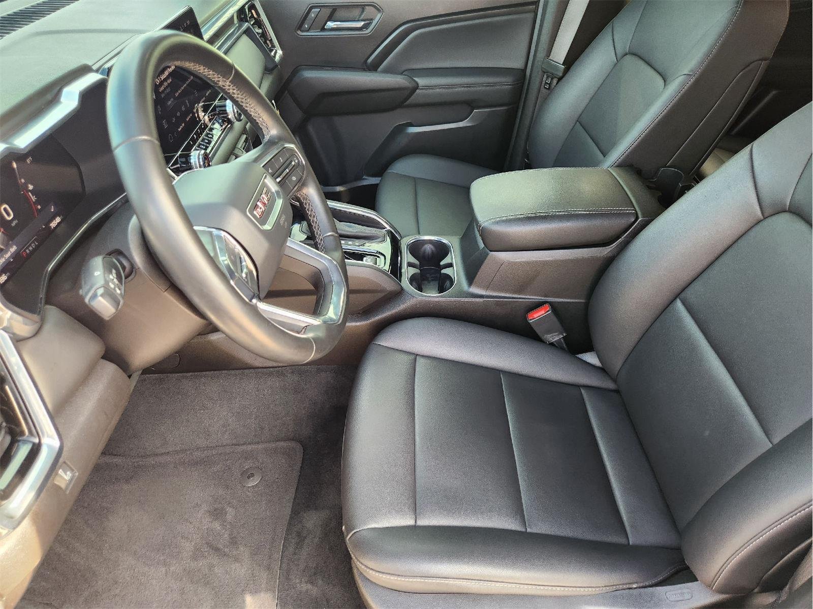2023 GMC Canyon photo 13 of 34
