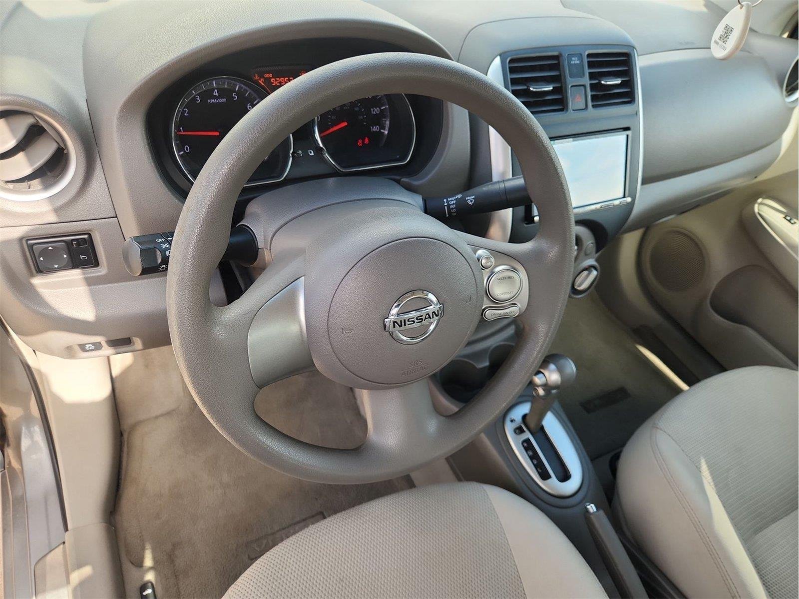 2014 Nissan Versa Sedan SV - Photo 14