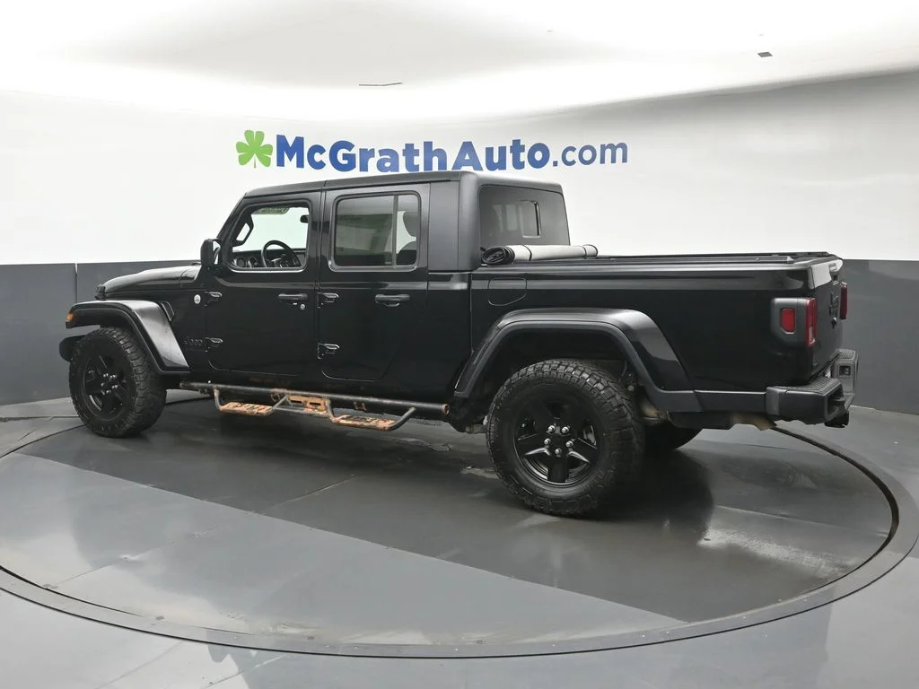 Used 2021 Black Jeep Sport image 25