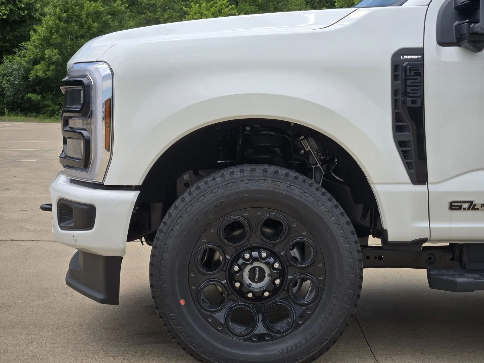 New 2026 Star White Metallic Tri-Coat Ford F-250® Lariat® image 6