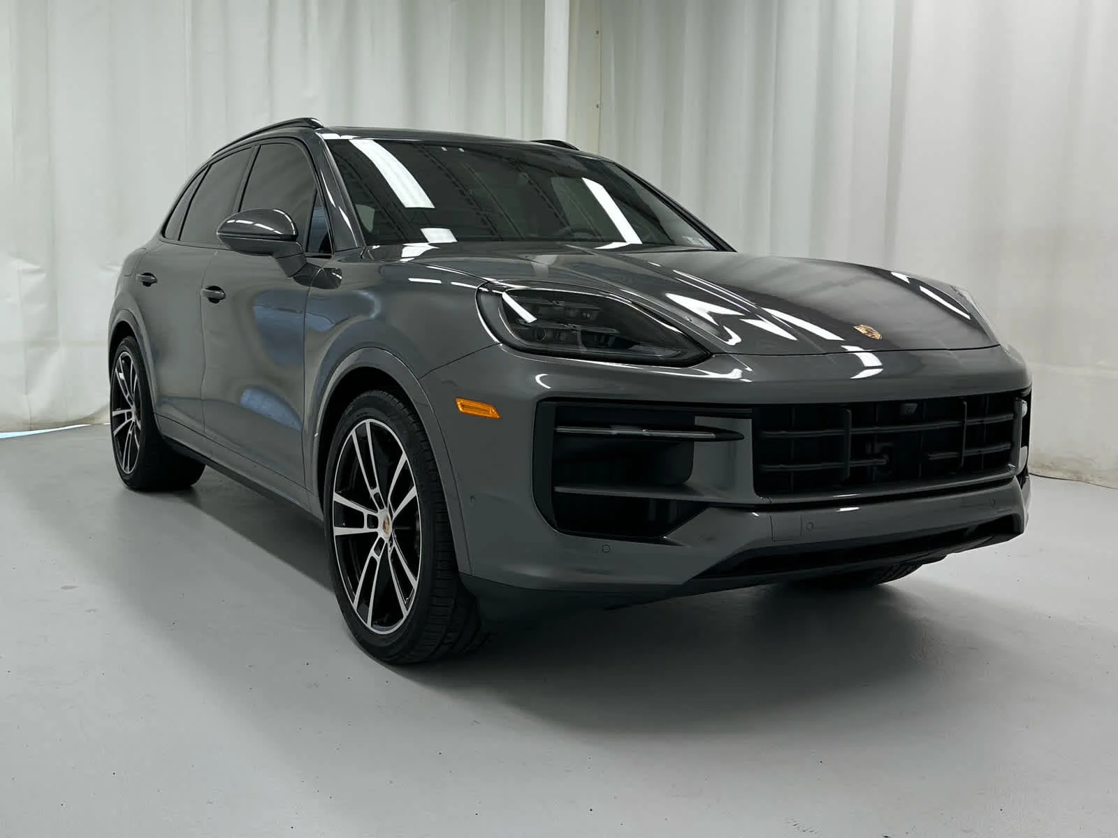 Used 2025 Quartzite Grey Metallic Porsche S image 2