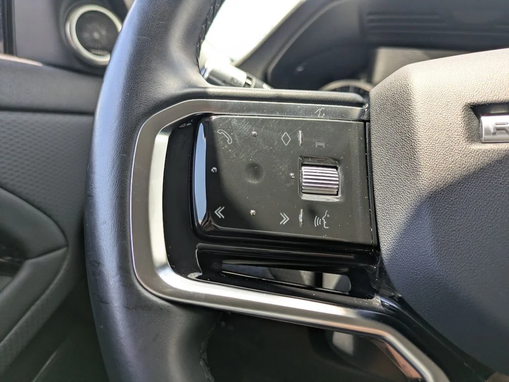 Used 2021 Gray Land Rover S image 27