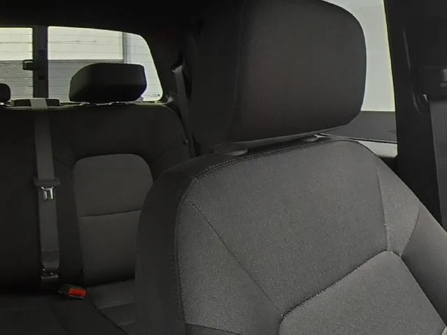 Used 2025 Red Chevrolet Trail Boss image 33
