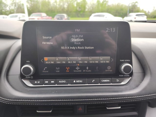Used 2023 White Nissan SV image 17