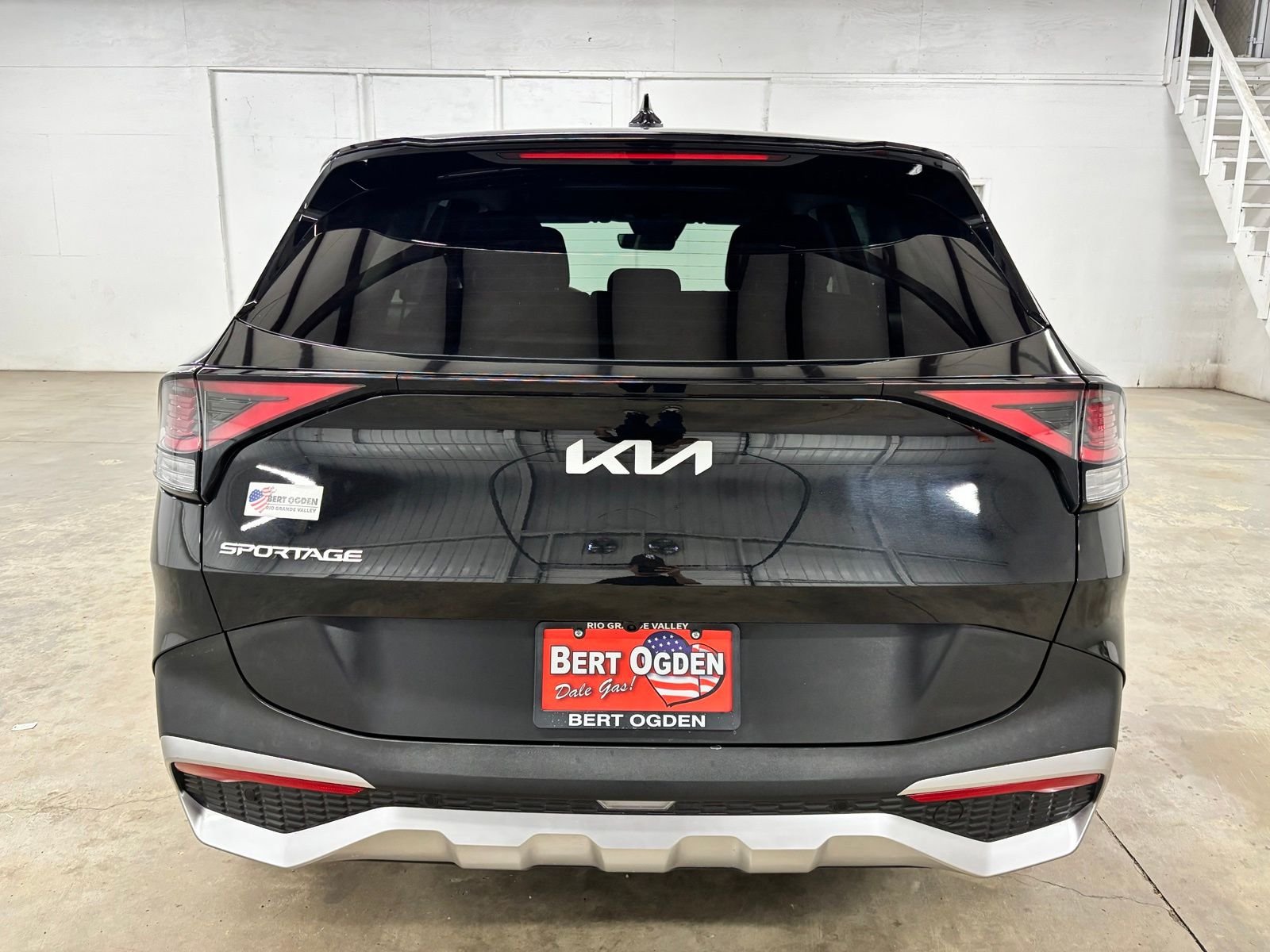 Used 2024 Black Kia LX image 6