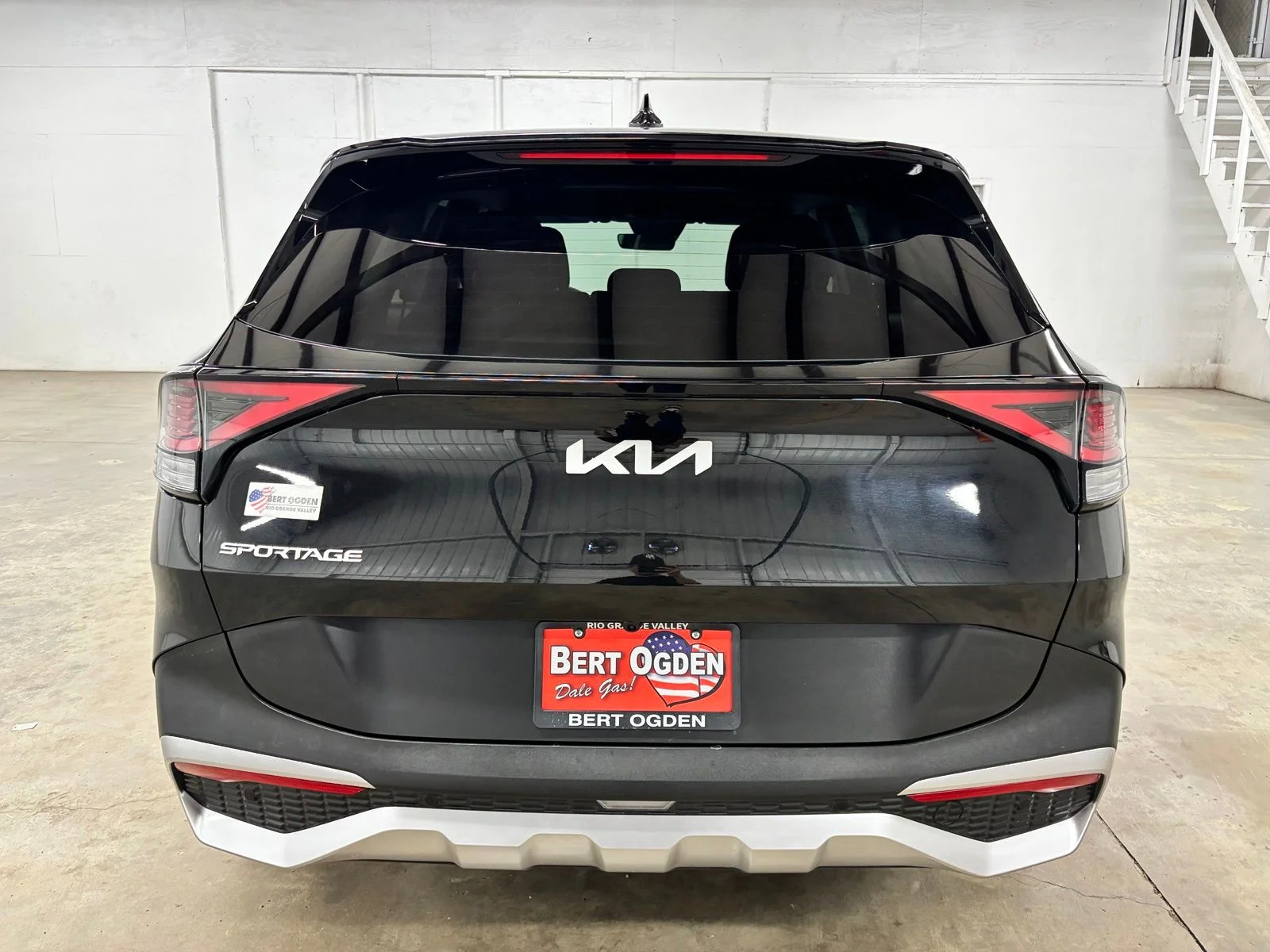 Used 2024 Black Kia LX image 6