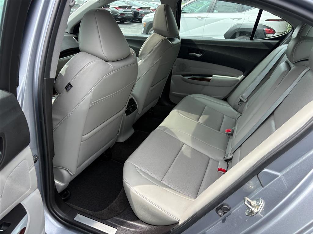 2015 Acura TLX Technology Package - Photo 19