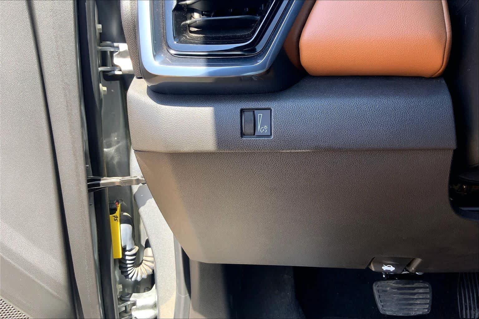 Used 2023 Sterling Metallic GMC 4WD AT4 image 36