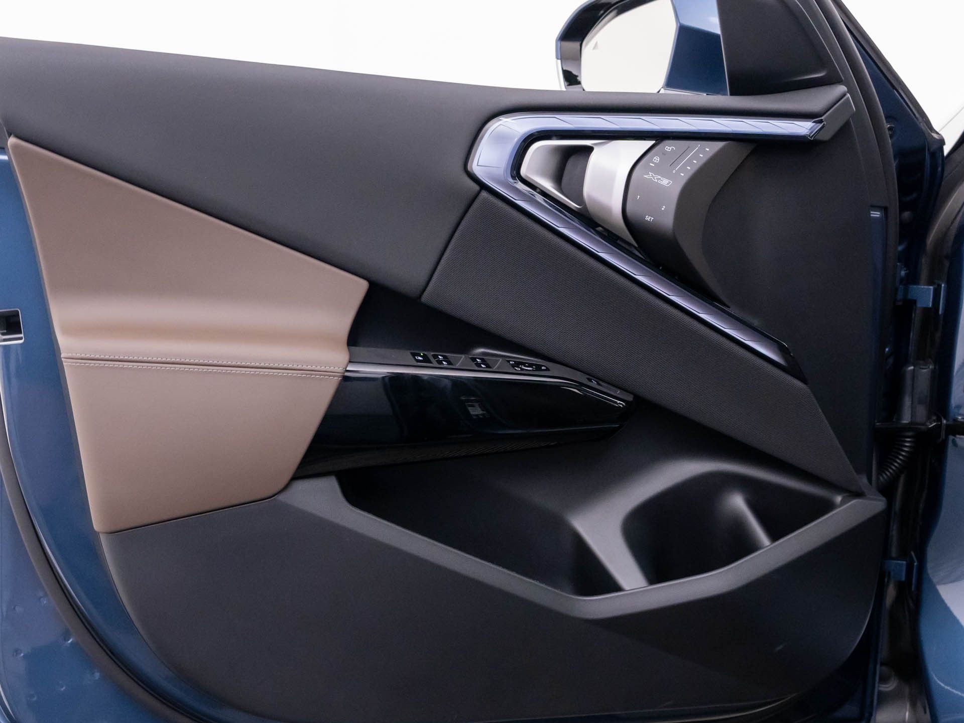 New 2026 Arctic Race Blue metallic BMW 30 xDrive image 14