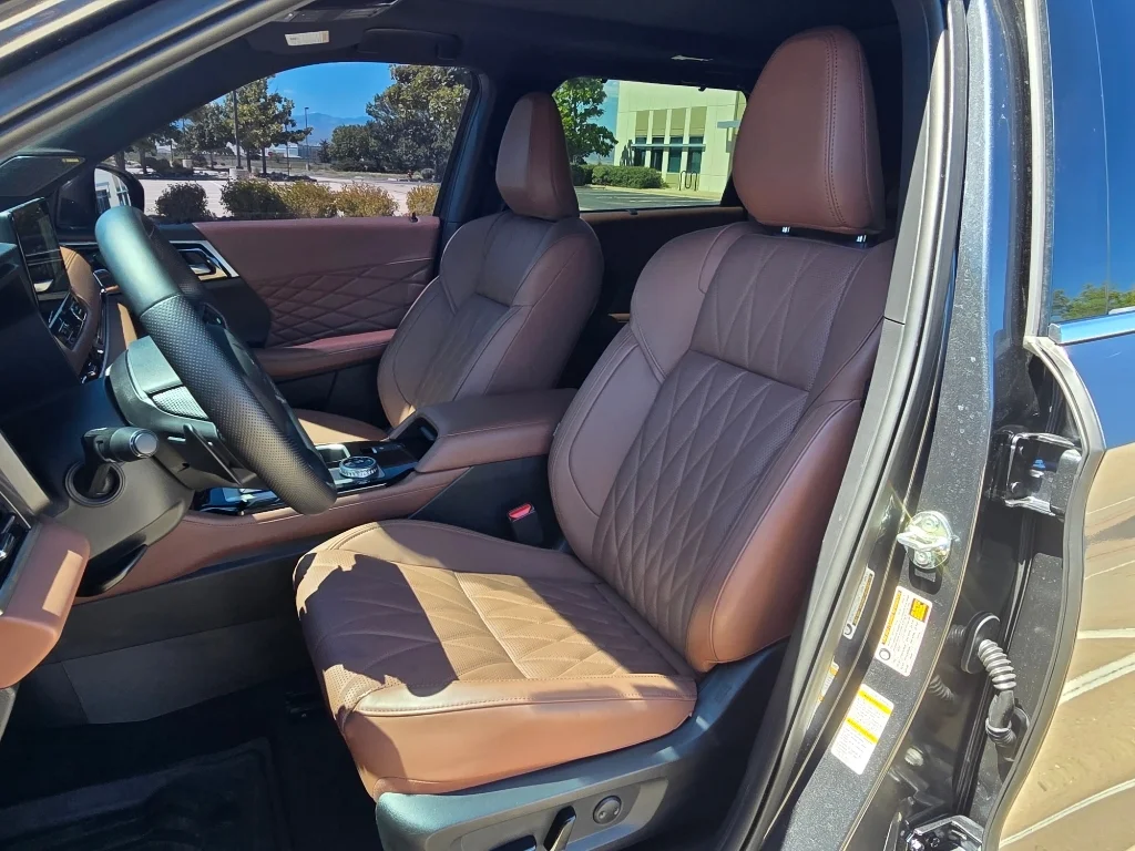 Used 2026 Gray Mitsubishi Black Edition image 14