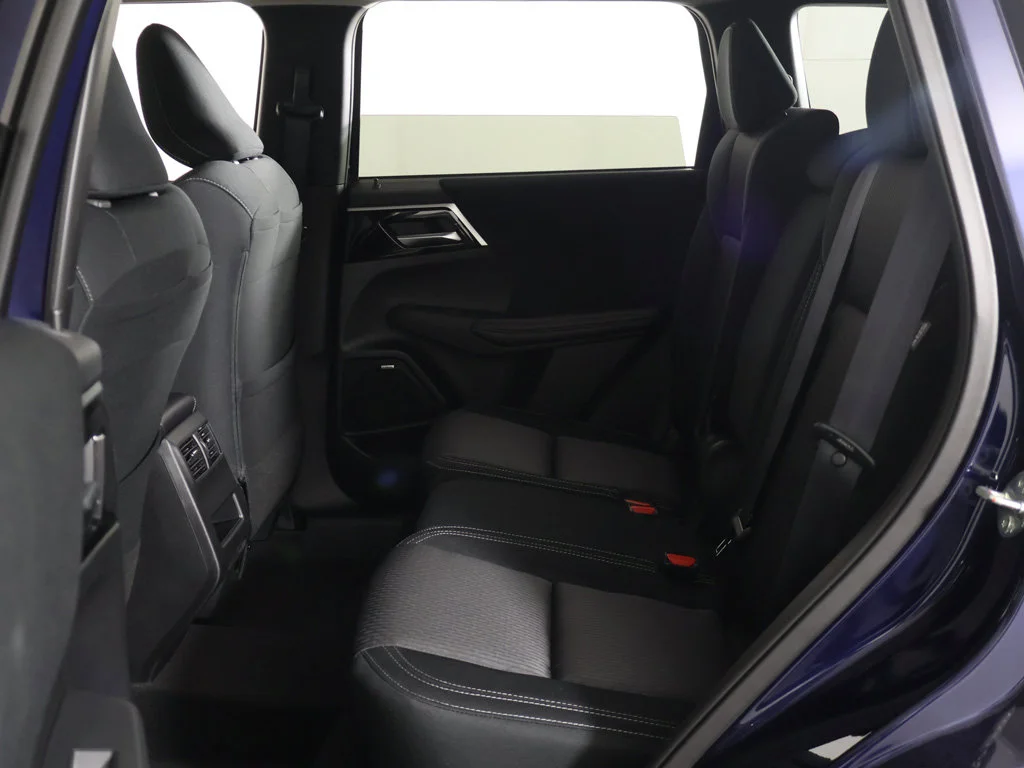 New 2026 Blue Mitsubishi ES image 30