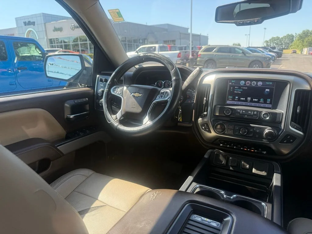 Used 2018 Black Chevrolet LTZ image 47