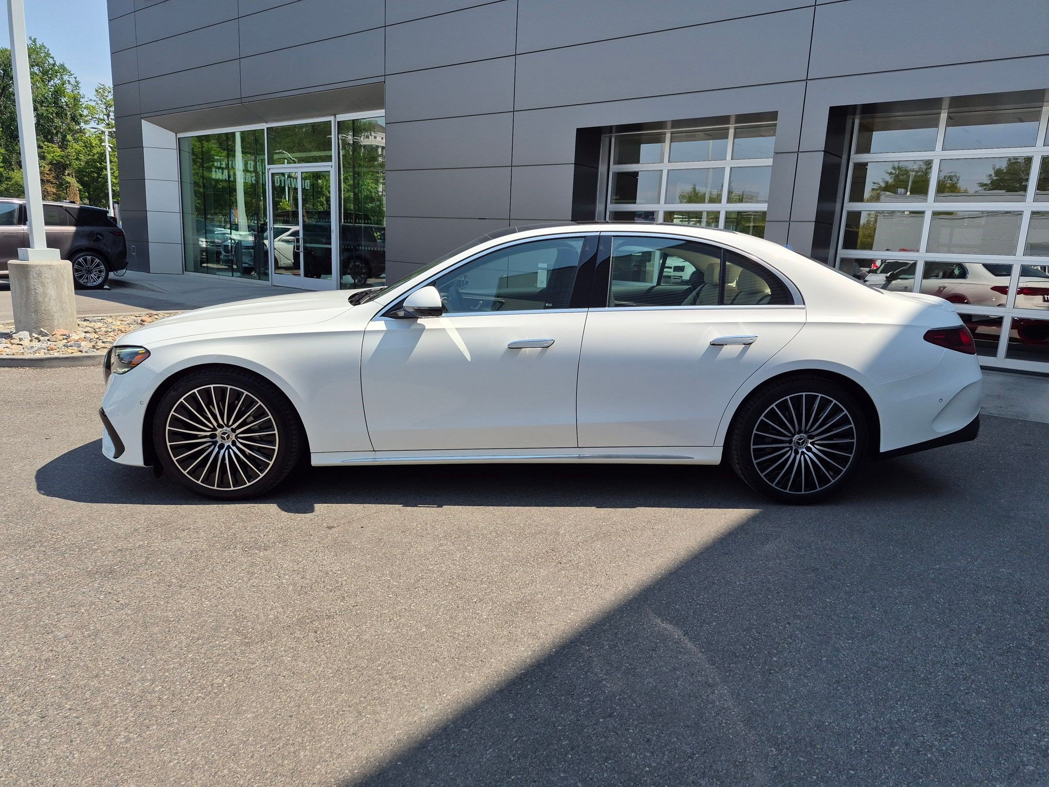 New 2027 Polar White Mercedes-Benz E 350 image 33