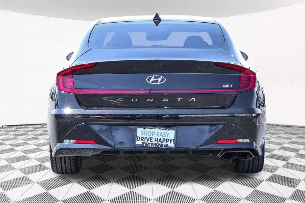 Used 2021 Black Hyundai SEL Plus image 12