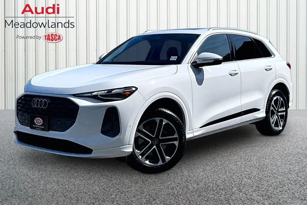 Used 2025 White Audi 2.0T Premium image 1