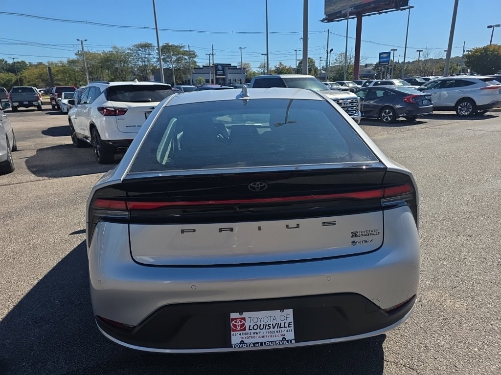 Certified Used 2023  Toyota LE image 5