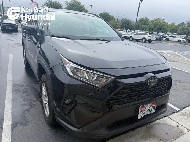 2019 Toyota RAV4 XLE AWD's photo