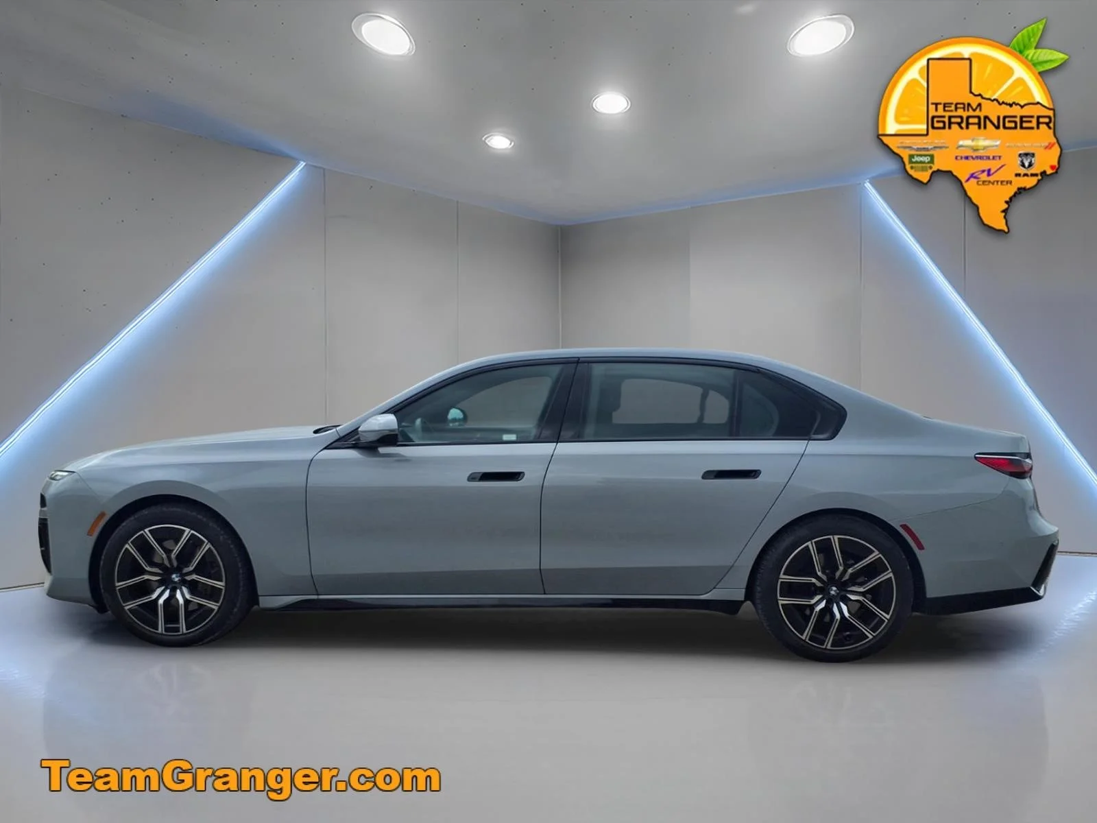 2024 BMW 7 Series 740i - Photo 8