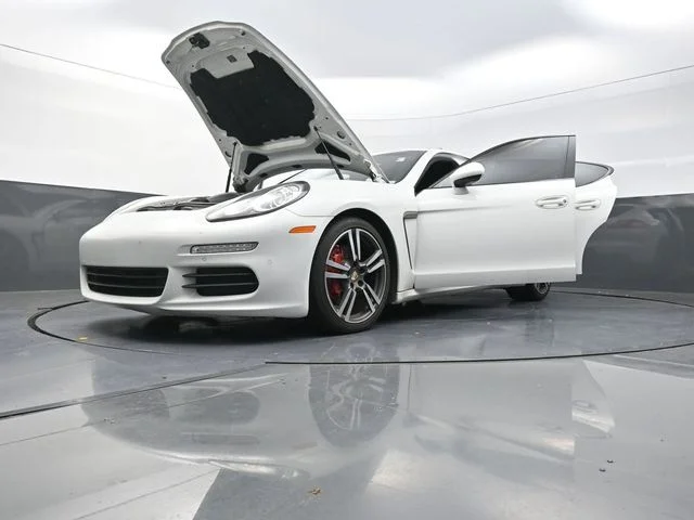 Used 2016  Porsche 4 image 41