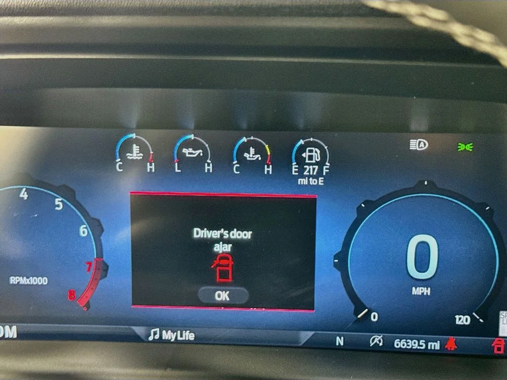 Used 2026 Avalanche Ford Lariat image 16