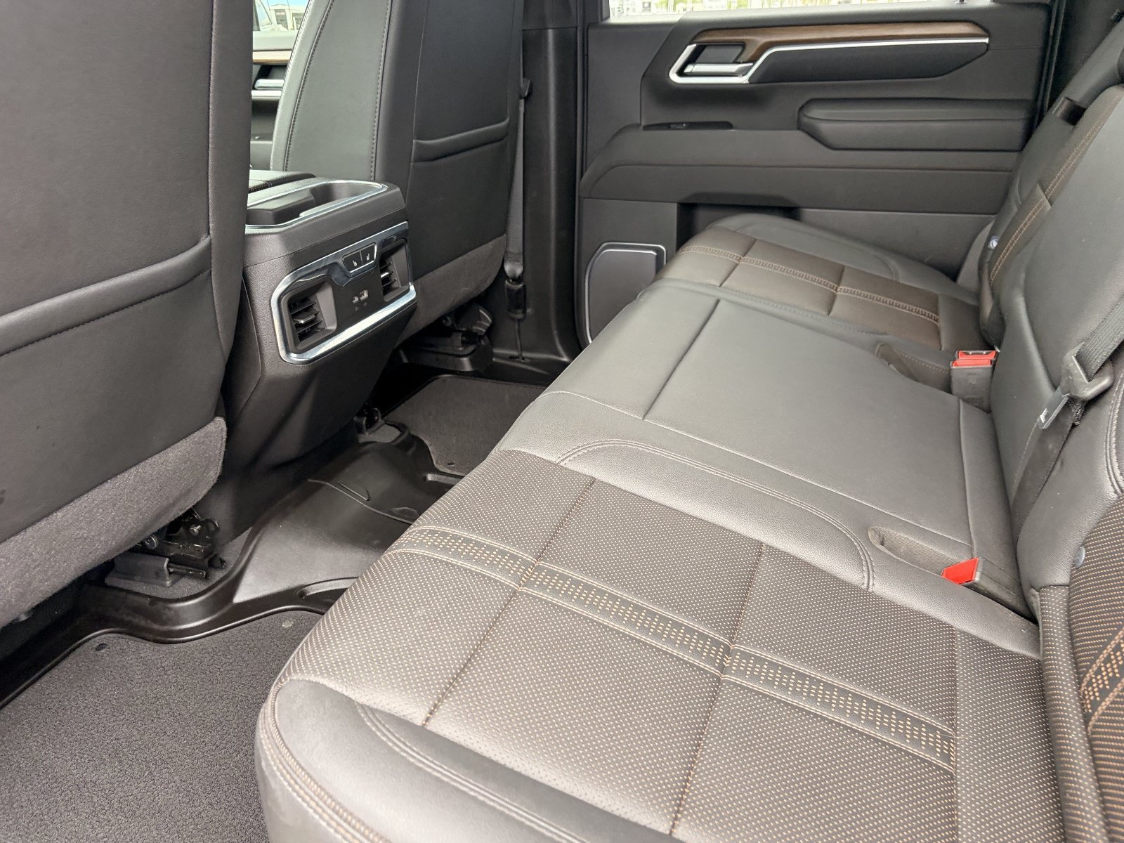 Used 2026 Sterling Gray Metallic Chevrolet High Country DRW image 9