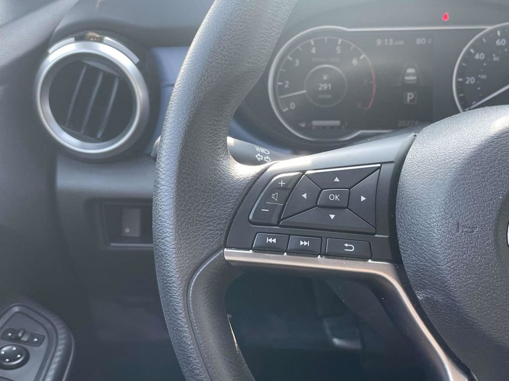 2025 Nissan Versa Sedan SV - Photo 23